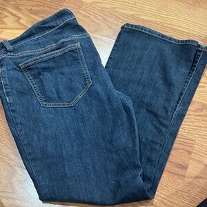 Old Navy Women's Straight Leg Jeans in Deep Indigo